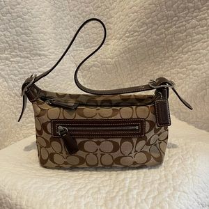 Authentic Vintage Coach Demi handbag in Excellent condition!